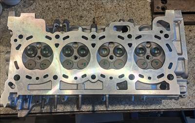 Renault / Nissan 1,2 TCe hengerfej  110425271r