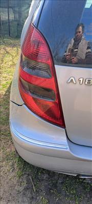 Mercedes A-osztály W169 bal hátsó lámpa 