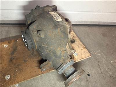 BMW X3 E83 LCI 30D 306D3 218Le automata hátsó differenciálmű  756798701