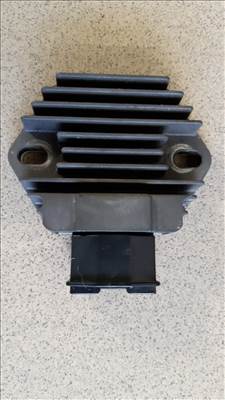 Honda Pantheon 2t feszültségszabályzó