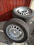  5x112 lyukosztású 17" újszerű (gyári felni) lemezfelni, 225/55 használt Continental téli gumi  