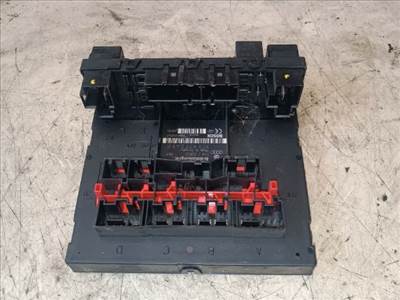 Volkswagen Passat B6 Biztosítéktábla Utastér *142181* 3c0937049f