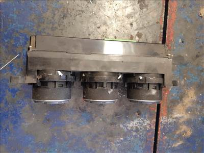 Suzuki Liana Fűtéskapcsoló