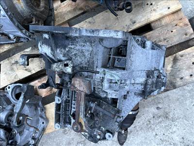 Mazda 3 (BK) MZ-CD 1.6 Sport 3M5R-7F096-YF manuális váltó 