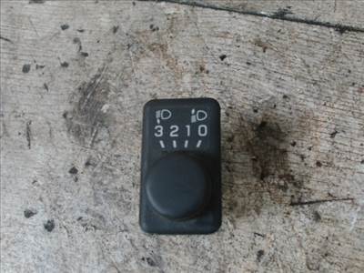 NISSAN PRIMERA P11 96.10-99.09 Fényszórómagasság állító kapcsoló