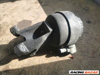 Audi A6 (C6 - 4F) 3.0 TDI quattro AUDI A6 (4F2, C6) Motor Tartó Bak Bal 4064 4f0199307aa