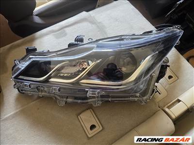 Toyota Corolla E21 bal első fényszóró 81160-02T31 8116002t3100