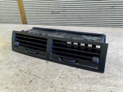 MAZDA 2 03.04-07.11 Középső szellőző