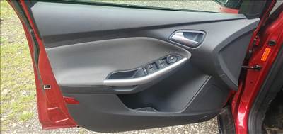 Ford Focus mk3 bal első ajtókárpit 