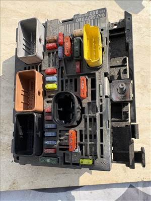Peugeot 5008 I HDi 110 BSM modul