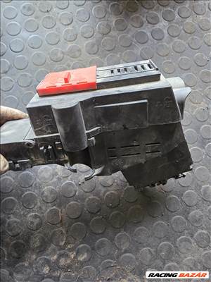 Mercedes ML-osztály, Mercedes GL-osztály, Mercedes GLE-osztály W166 motortér biztosítéktábla  a1665401550