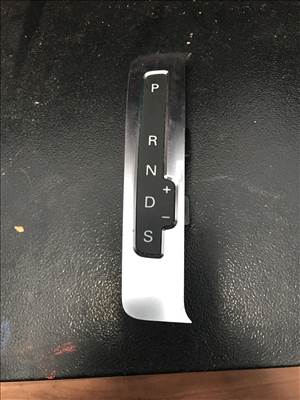 Audi A4 (B8 - 8K) fokozat jelző 8k1713463