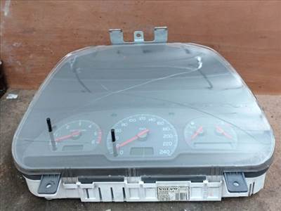 Volvo V40 Kilométeróra *149272* 30889704 01w17d5