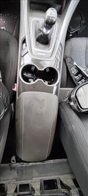 Ford Mondeo mk5 gyári könyöklő 