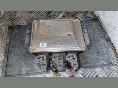 Citroën C5 II Motorvezérlő *130426* 9661971380 bosch-0281012987