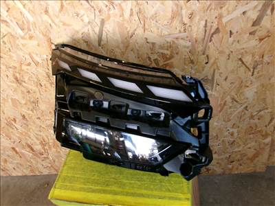 SKODA ELROQ 5LA jobb első LED fényszóró 2025- 5LB941036A