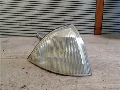 SUZUKI SWIFT 89-96 Jobb helyzetjelző