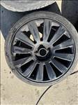  5x112 lyukosztású 18" használt alufelni, rajta 225/40 használt Syron nyári gumi gumi 