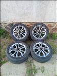  5x112 lyukosztású Mercedes 17" (gyári felni) alufelni, rajta 225/50 Continental nyári gumi 