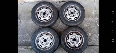Suzuki, stb.4 x 114,3 garn 155/70/13 jó állapotú, újszerű, mély mintázatú Apolló nyári gumikkal Pécs