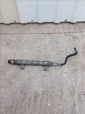 Toyota Avensis (T250) 2.2 Combi D-4D / D-CAT Közösnyomócső 3814