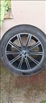  5x120 lyukosztású 17" újszerű OZ alufelni, rajta 225/55 használt Pirelli nyári gumi gumi 