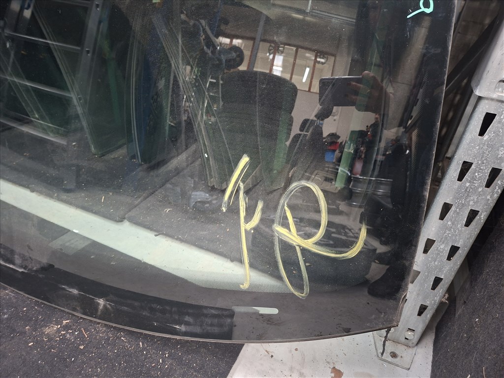 Volkswagen Golf VI első szélvédő (29521) 3. kép