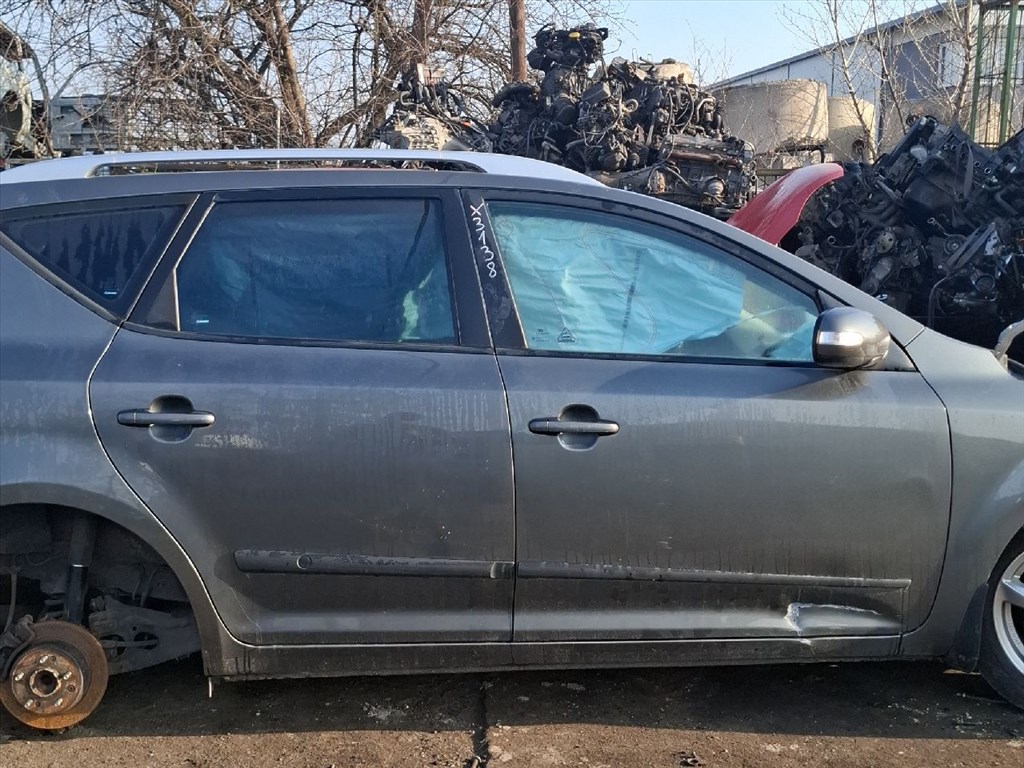 Kia Cee'd (ED) bontott alkatrészei 3. kép