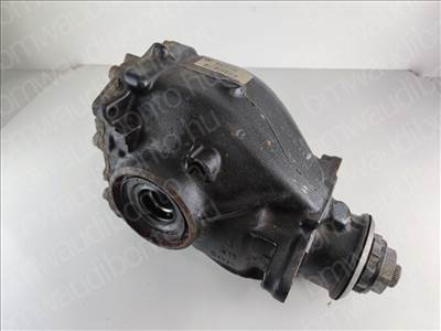 BMW 1 (F20) 125 d Hátsó differenciálmű (7605593, 33107605593, 33107605594)