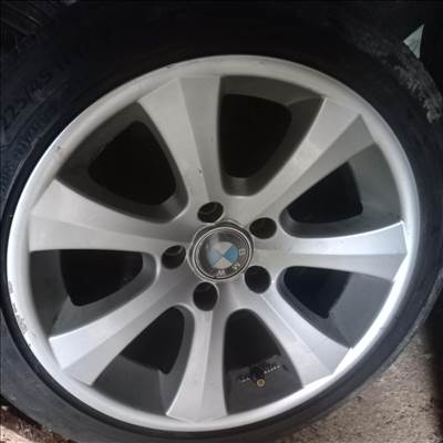  5x120 lyukosztású 17" használt Dezent alufelni, rajta 225/45 használt Barum nyári gumi 