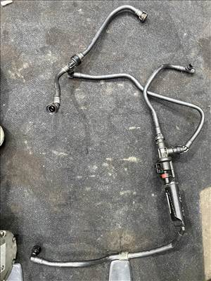 BMW 5-ös sorozat G30/G31 Bmw G30 G31 üzemanyag cső 530e hibrid 8613141