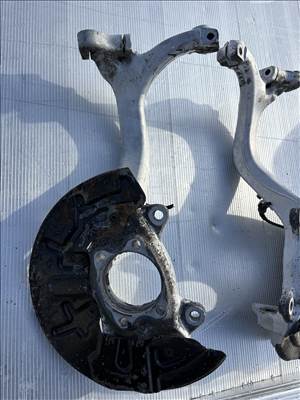 Audi A4 (B6/B7) bal első csonkállvány  8e0257f