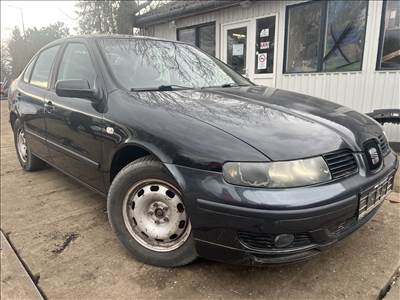 Seat Toledo II 1.6i bontott alkatrészei