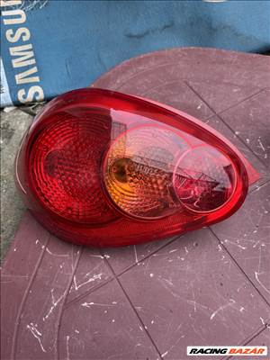 Toyota Aygo Bal hátsó lámpa  1111754012 1111754011