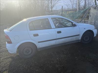 Opel Astra G bontott alkatrészei
