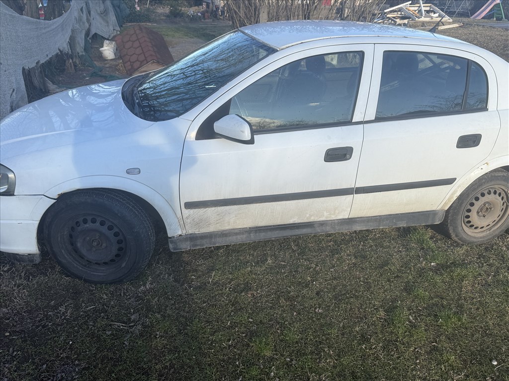 Opel Astra G bontott alkatrészei 2. kép