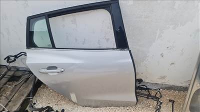 Ford Focus Mk4 ajtó 