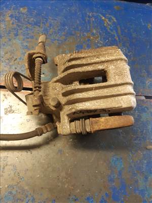 Audi A4 B7 Jobb Hátsó Féknyereg