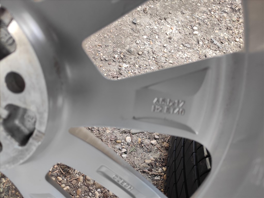 17" 5x100 Skoda Kamiq VW T-cross 205/55r17 Michelin nyári 185eft/4db 4. kép