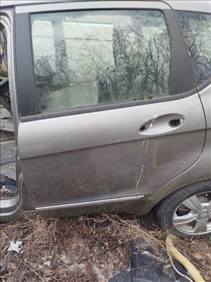 Mercedes A 160 W169 Bal hátsó ajtó  w169000