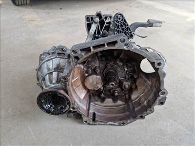 VOLKSWAGEN PASSAT B8 1.6 crtdi váltó PHG