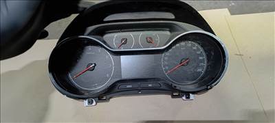 Opel Crossland benzines óracsoport 