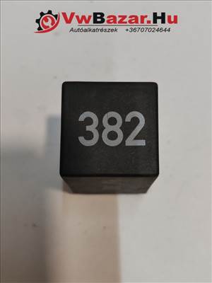 Relé 382  4d0907131 4D0907131