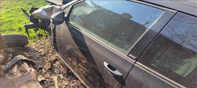 Volkswagen Golf VI A6 Typ 5K ajtó 3 ajtós