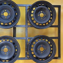 Renault-Dacia (5860) KFZ7777 Használt 15" 4x100 lemezfelni 