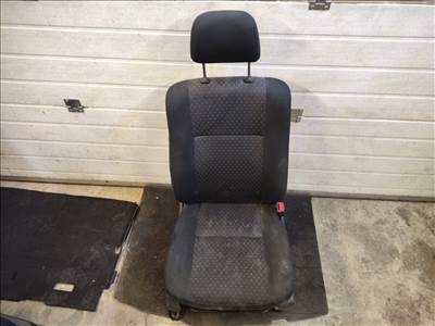 Daihatsu Sirion (2nd gen) jobb első ülés 