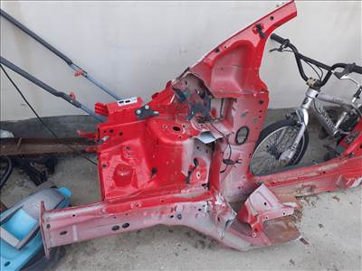 Ford Transit Courier Mk1 Jobb első nyúlvány 