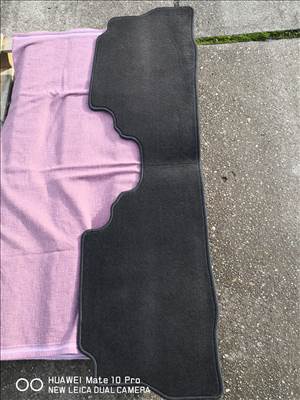 Toyota Prius Plus , új hátsó szönyeg