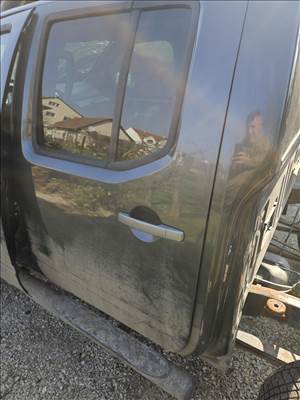 Nissan Navara (D40) ajtó 