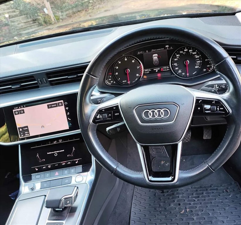 Audi A6 (C8 - 4K) (C8 - 4K) bontott alkatrészei 3. kép